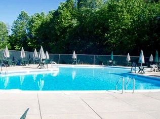 376 N Mount Vernon Cir, Bensalem, PA