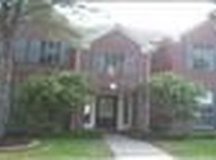 2040 Pembroke Bay Dr, League City, TX 77573