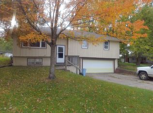 115 Nolker Dr, Lawson, MO 64062