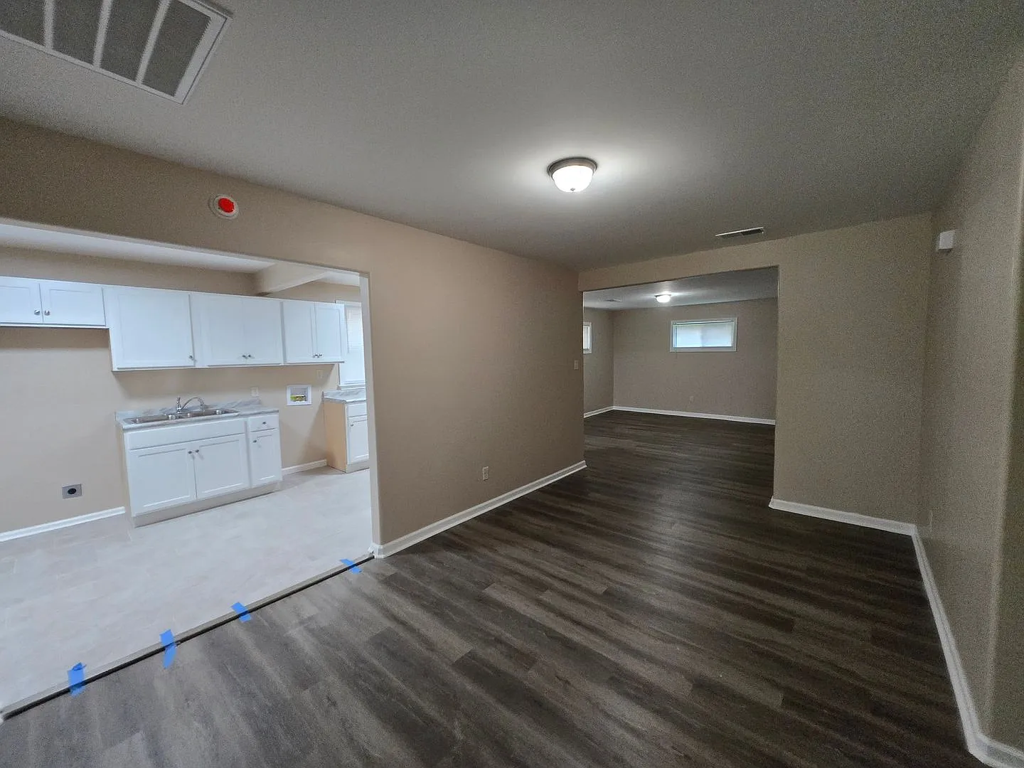 Newly renovated 3 bedroom, 2 bath home — Photo 2
