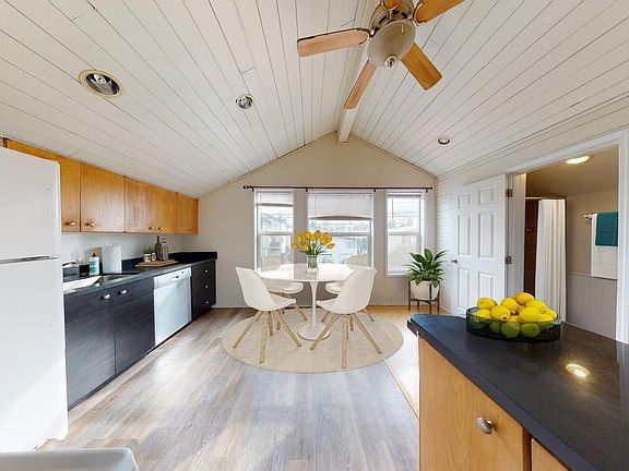 Optionally furnished common areas! Common areas can come beautifully furnished by our in-house design team for an additional fee.