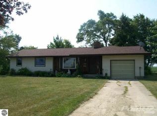 3988 E Grant Rd, Ashley, MI 48806