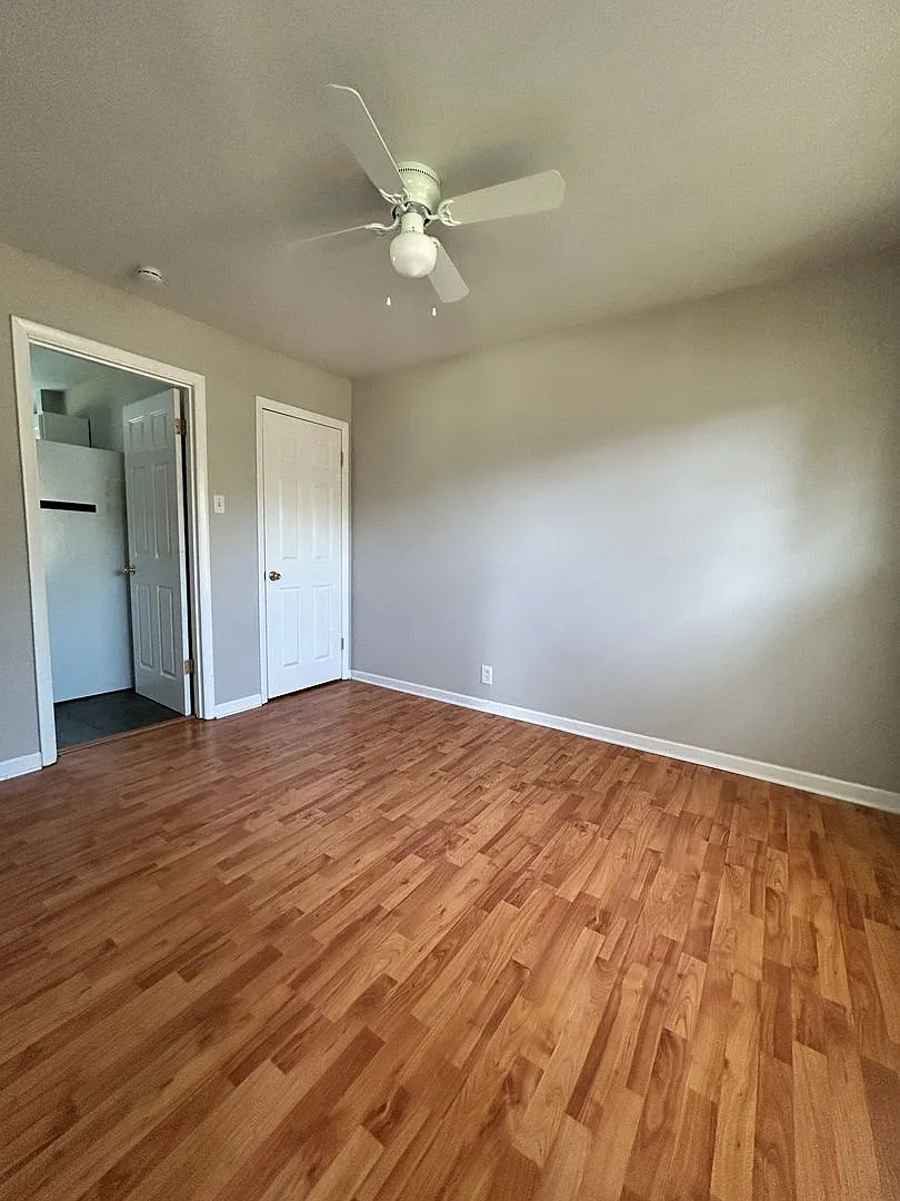 Spacious 4-Bedroom Home in Mehlville School District — Photo 3