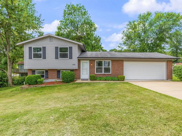 1088 Sunridge Trl N, Pevely, MO 63070