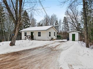 27 Garden Grove St, Lincoln, NB E3B 7G8