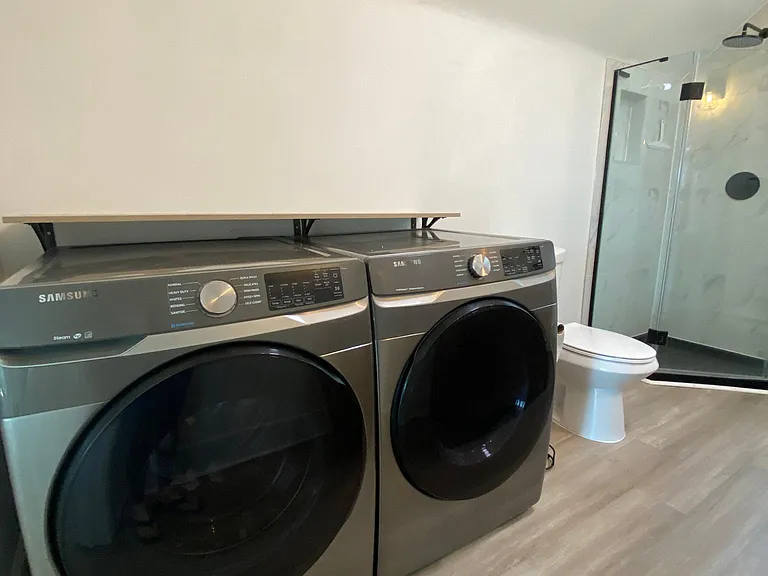 226 W Shannon Ave — Photo 2