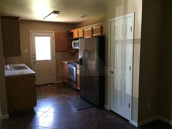 4th image of 805 Harley Dr Unit A