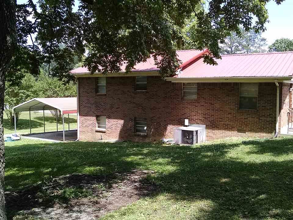 2nd image of 270 Sara Dr SE