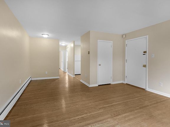 2nd image of 5990 Henry Ave APT 1