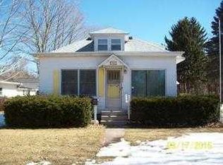 326 Park St, Wayland, MI 49348