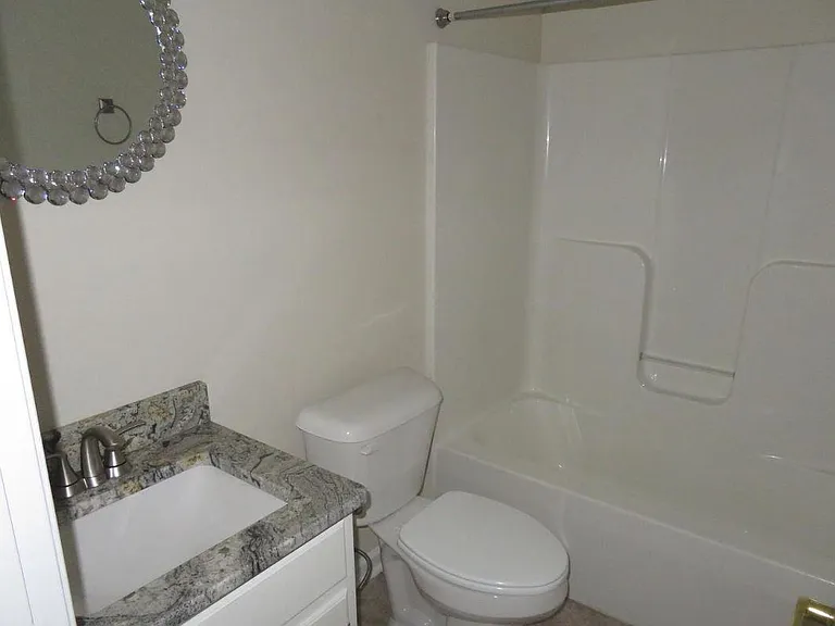 5215 Winthrop Ave — Photo 16