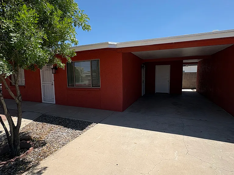 1014 N Seminole Ave — Photo 1