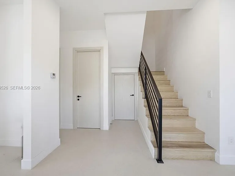 1337 NE 13th Ave #1337 — Photo 9