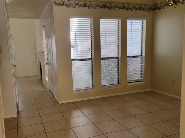 9621 Walnut St APT 6102, Dallas, TX 75243