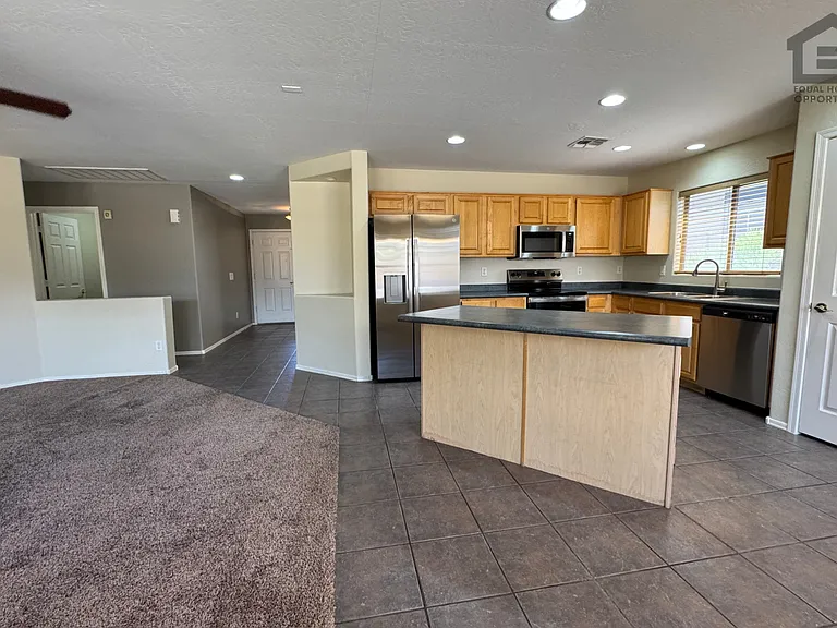 12614 W Avalon Dr — Photo 21