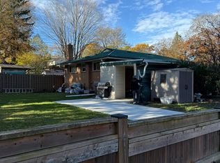 25 Broadleaf Pl #2, Kitchener, ON N2M4E6