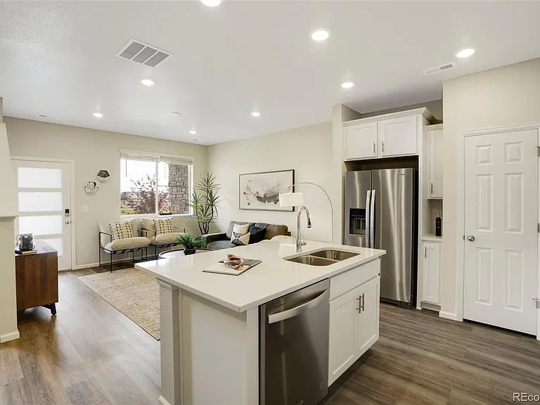 13838 Vispo Way — Photo 9