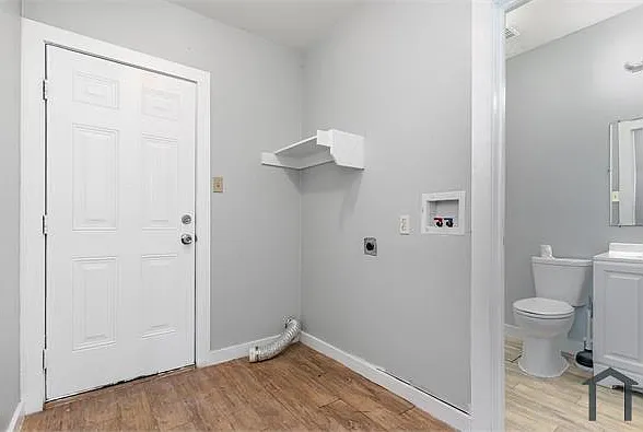 3402 Jeffries St #B — Photo 13