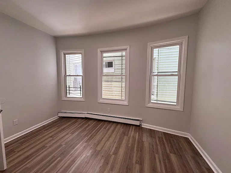 142 Johnson Ave #1 — Photo 4