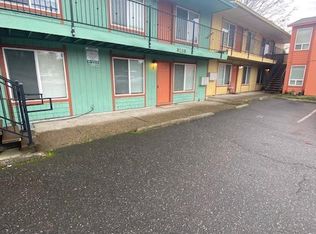 8139 N Fessenden St APT D, Portland, OR 97203