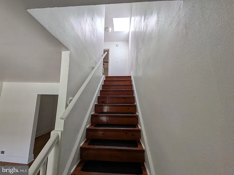 3018 Larue Sq E — Photo 45