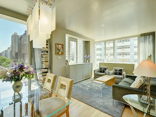 Sold by Sotheby's International Realty | media 1