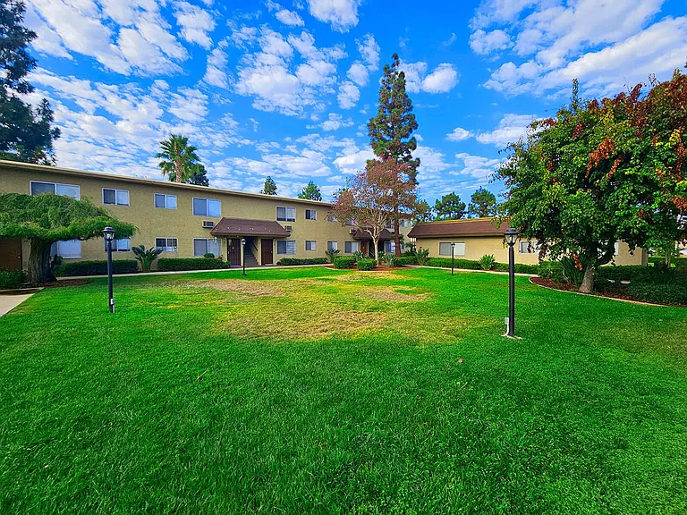 Crestwood Apartments! — Photo 8