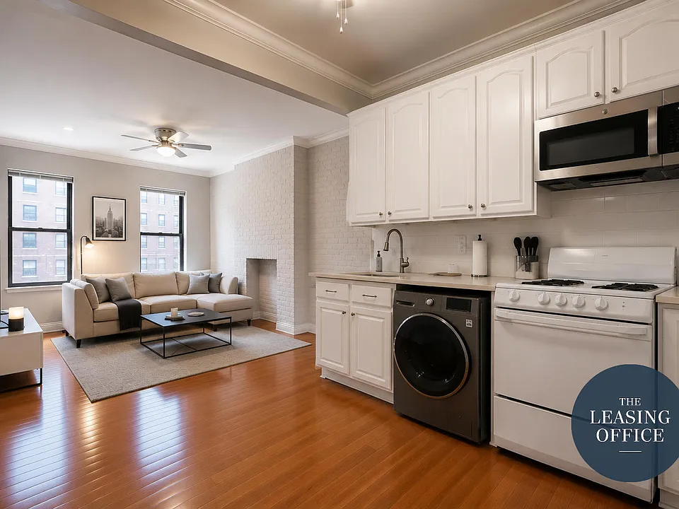 448 W 46th St #5RW