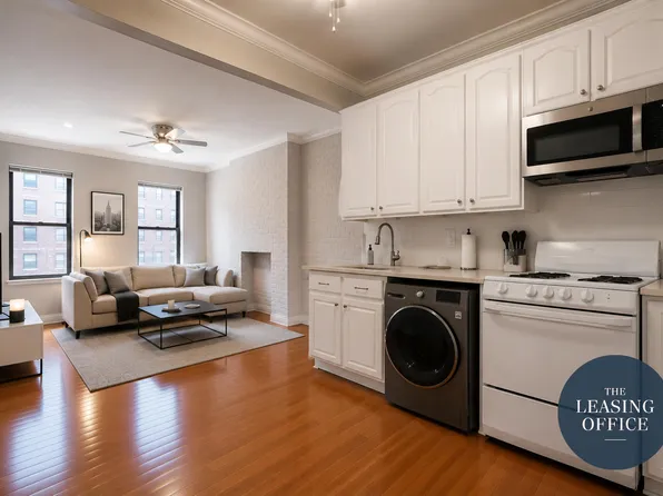 448 West 46th Street image 1 of 4
