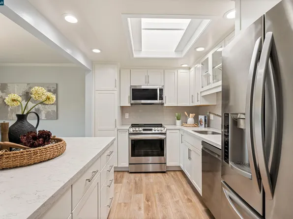 2817 Golden Rain Rd APT 7, Walnut Creek, CA 94595