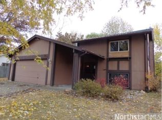 944 123rd Ln NW, Coon Rapids, MN 55448