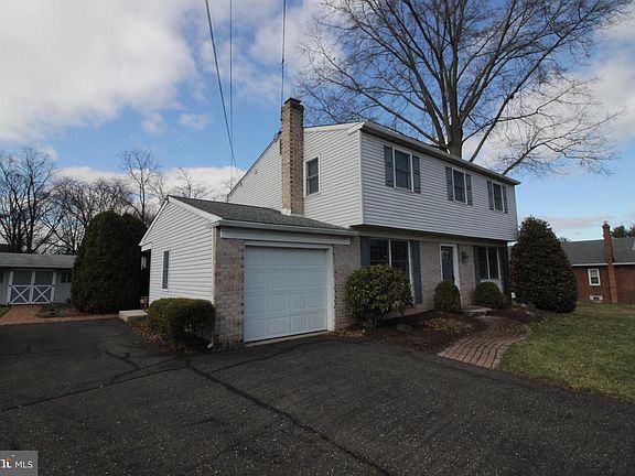 5th image of 486 Cowpath Rd