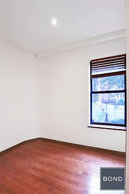 Rented by Bond New York | media 8