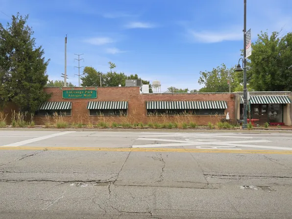 800 E 31st St, La Grange Park, IL 60526
