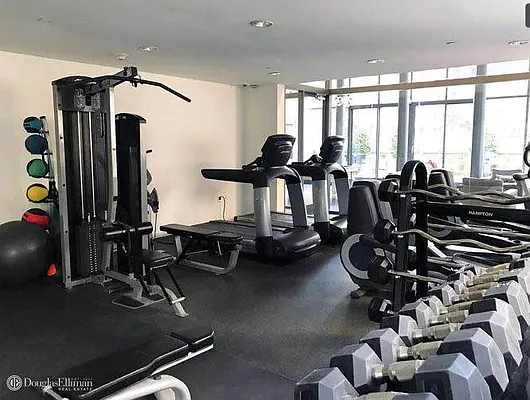 Rented by Fischer Group Realty, LLC | media 17