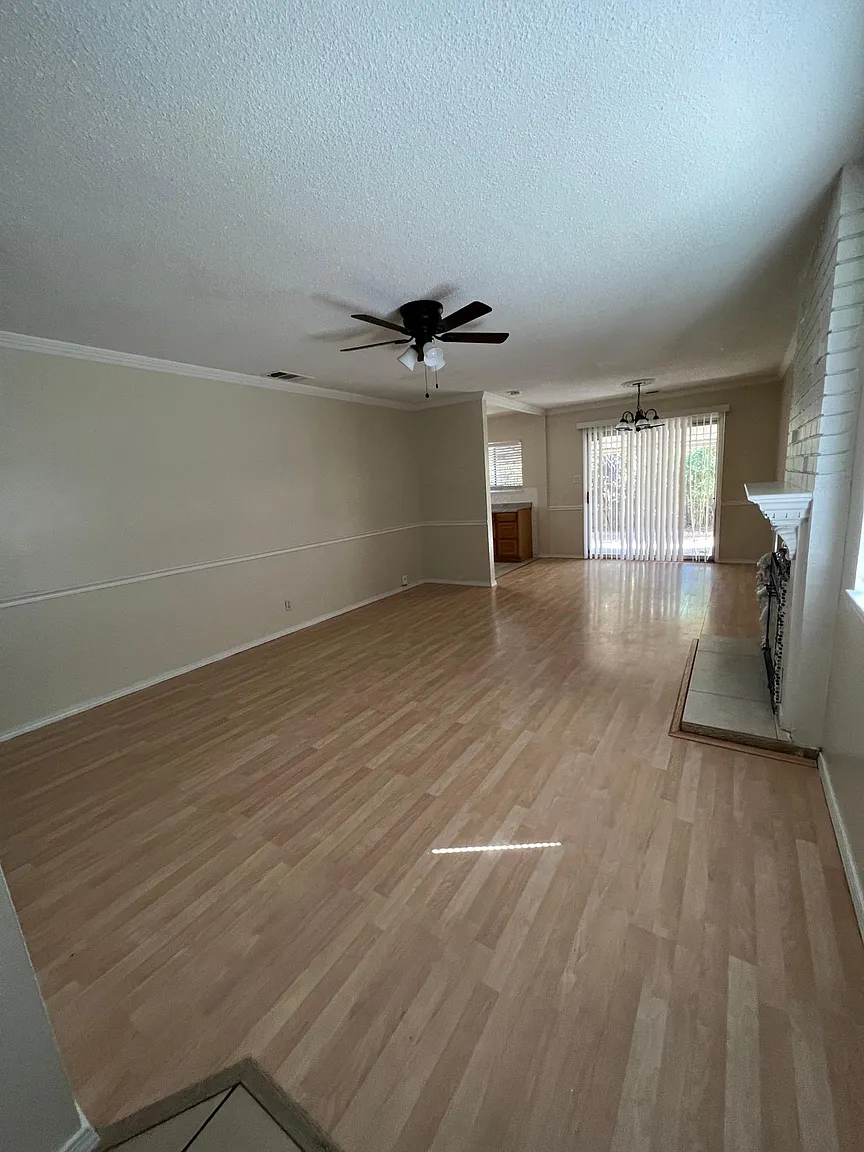9917 Aries Way photo 1