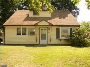 578 Carlisle Dr, Morrisville, PA 19067