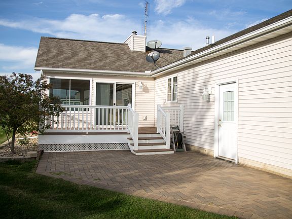Large deck & patio