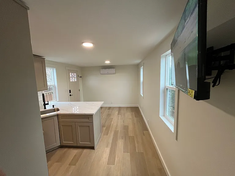1123 Mira Flores Dr #B — Photo 6