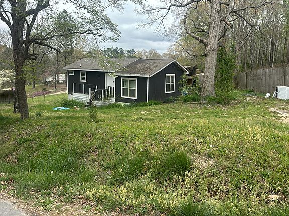 2nd image of 493 Akins Rd