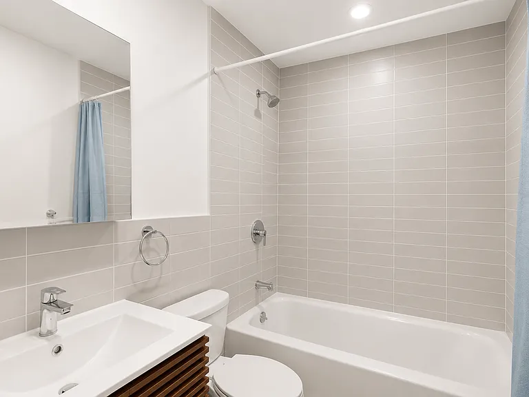1113 Herkimer St #1 — Photo 7