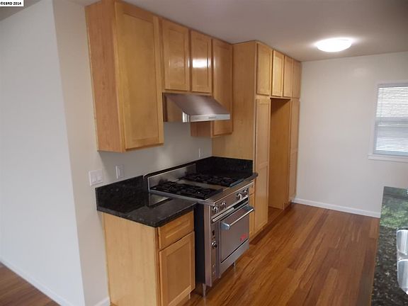 5th image of 3433 Margarita Ave