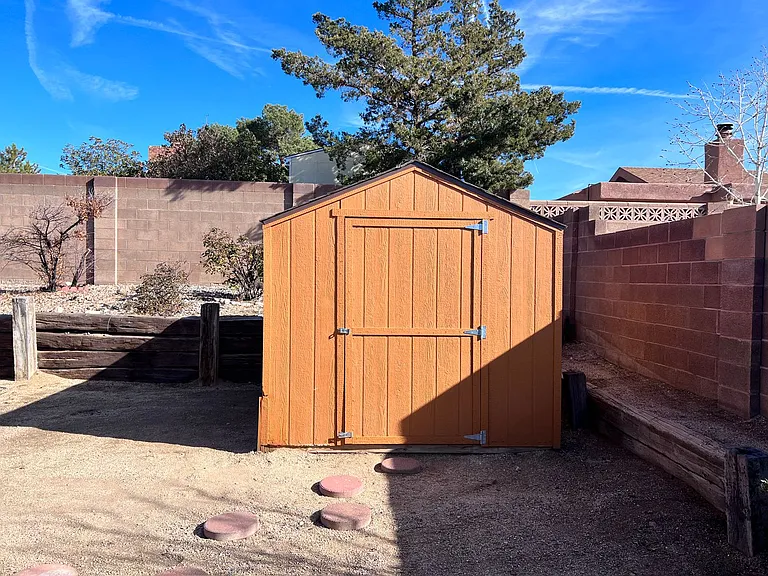 5310 Edwards Dr NE — Photo 25