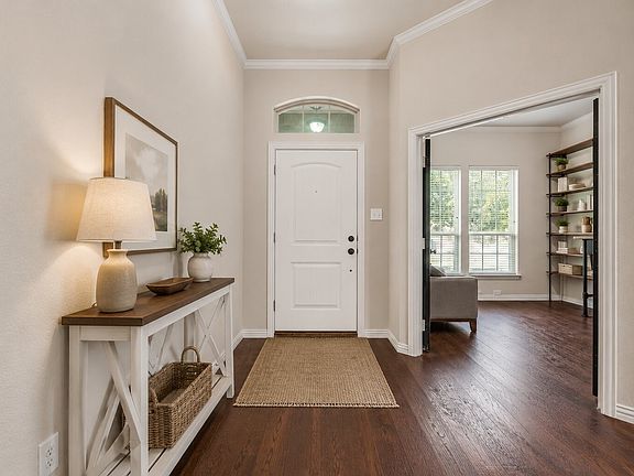 3rd image of 5124 Grovewood Dr