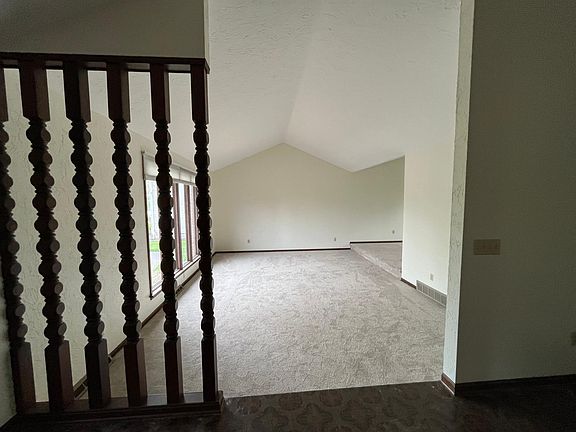 4th image of 5040 Spalding Ct