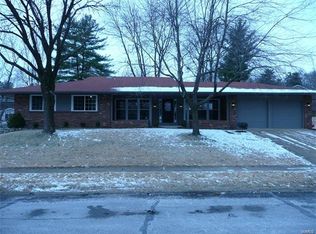 1923 Pickfair Dr, Saint Louis, MO 63146