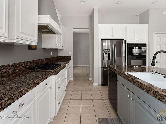 5th image of 5011 Pelican Hill Dr