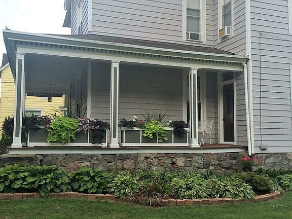 2nd image of 402 S Brady St