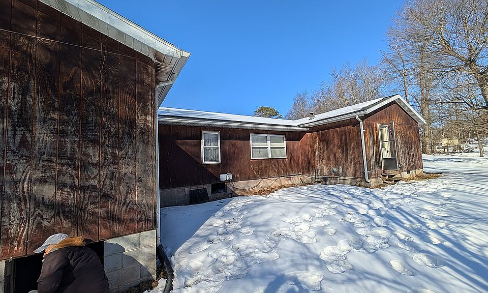 1st image of 207 Scotch Pine Rd