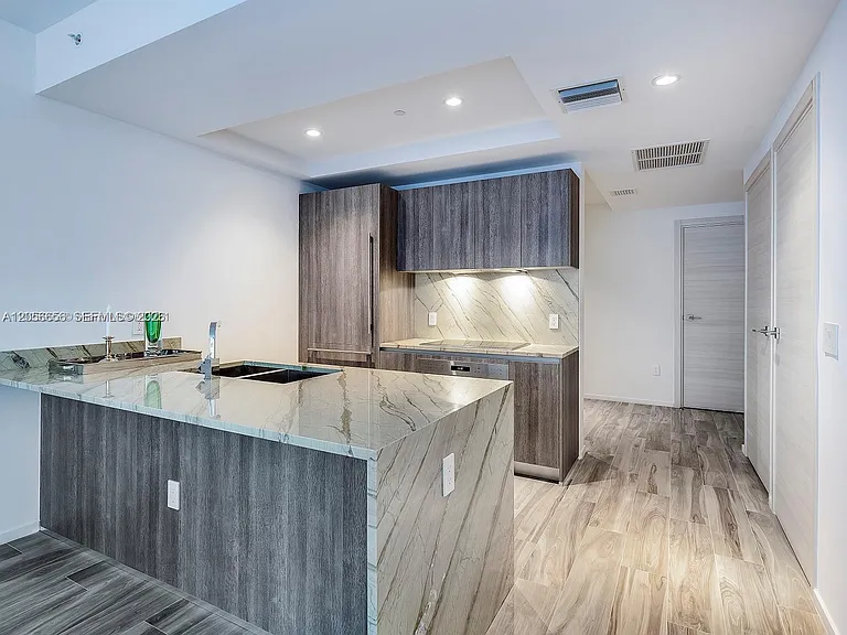 801 S Miami Ave #2706 — Photo 15
